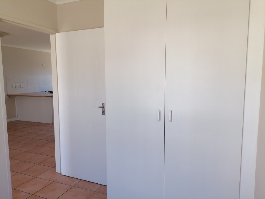 2 Bedroom Property for Sale in Guldenland Western Cape